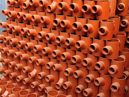 玛曲寒露时节,金利建材助您构建坚固排水系统